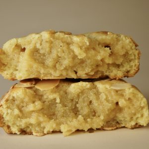 almond cookie